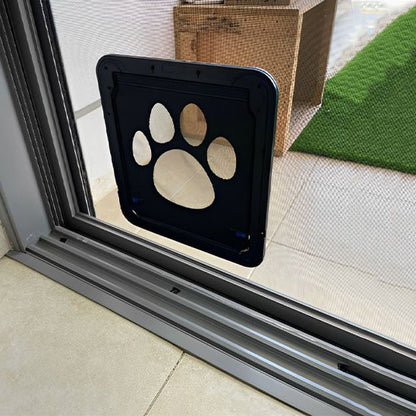 "Chatière porte vitrée coulissante motif patte"