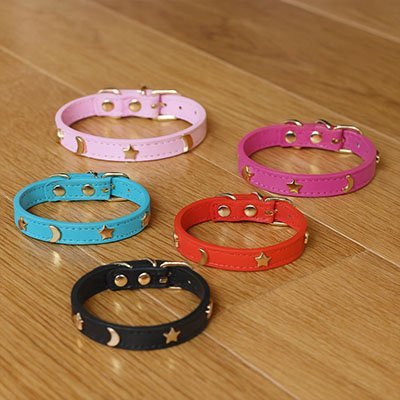 Collier pour chat étoiles lune 5 couleurs rose bleu rouge noir